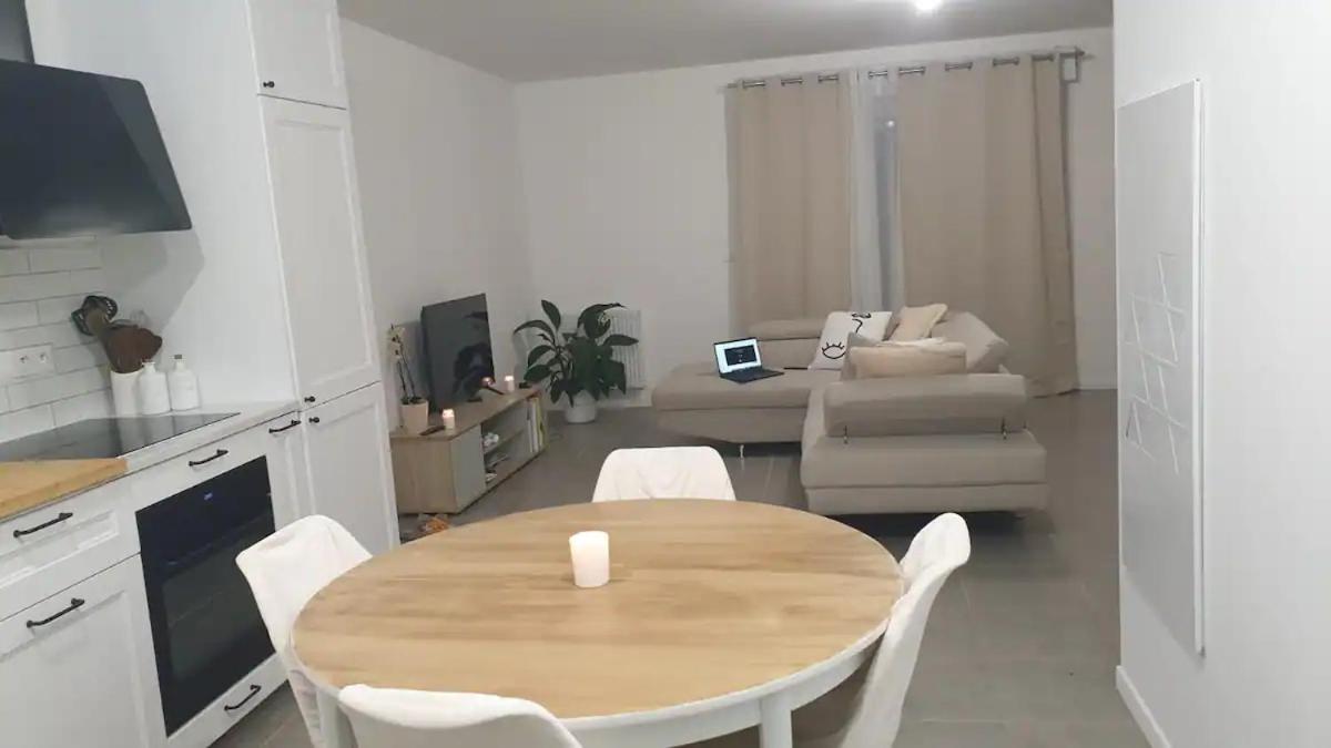 Chambre Calme Dans Une Maison Neuve Avec Jardin Billere Buitenkant foto